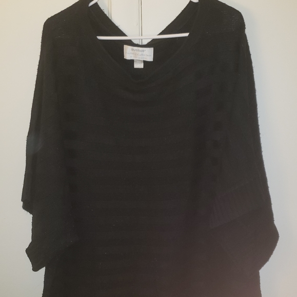 Sweater - Picture 1 of 1